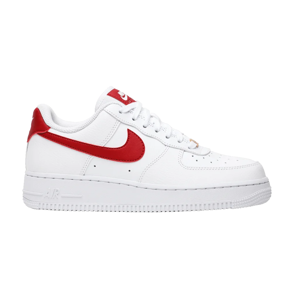 Krossovki-Nike-Wmns-Air-Force-1-07-White-Gym-Red