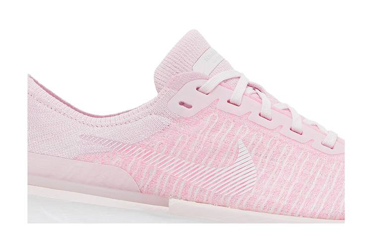 Кроссовки Nike Wmns ZoomX Invincible 3 'Pink Foam'