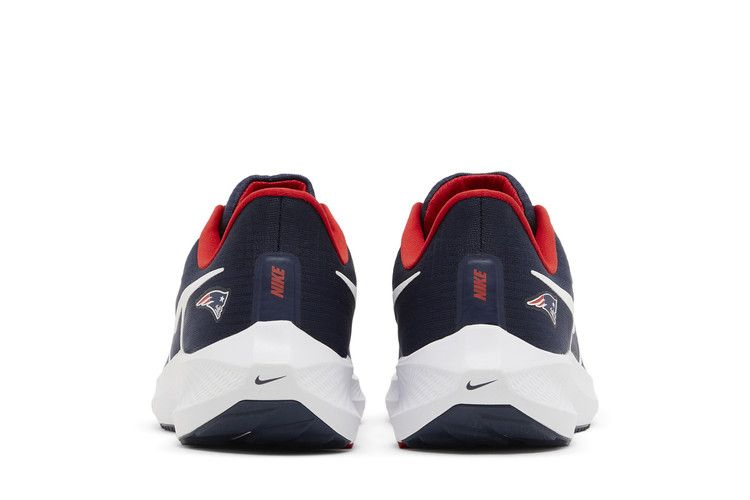 Кроссовки NFL x Nike Air Zoom Pegasus 39 'New England Patriots'