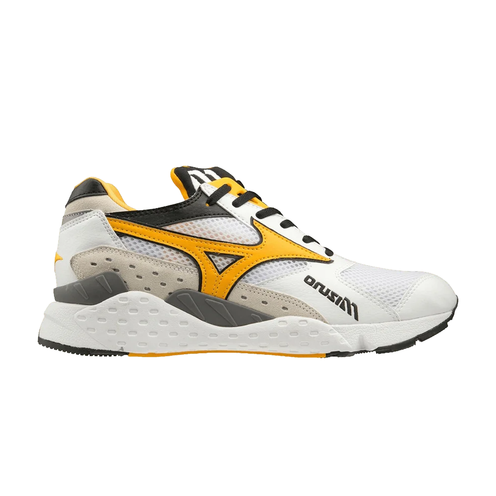 Krossovki-Mizuno-Mondo-Control-White-Saffron