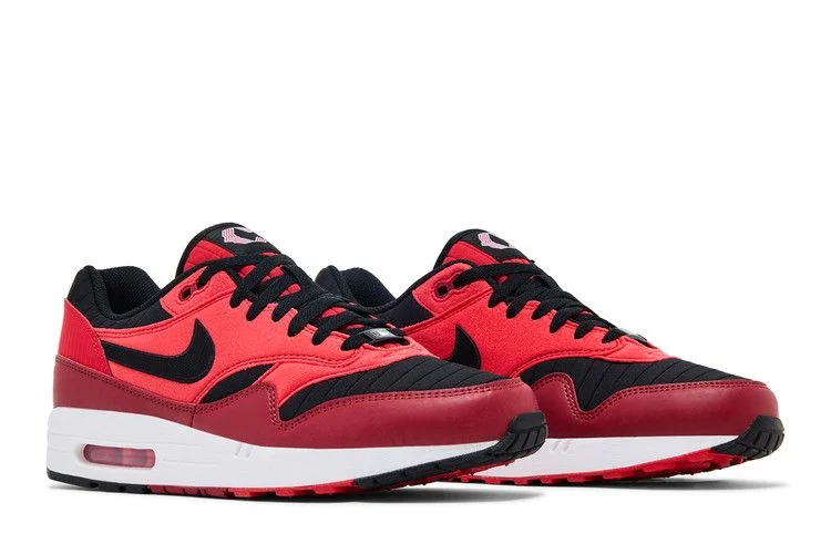 Krossovki-Nike-Air-Max-1-Reds-City-Connect-7
