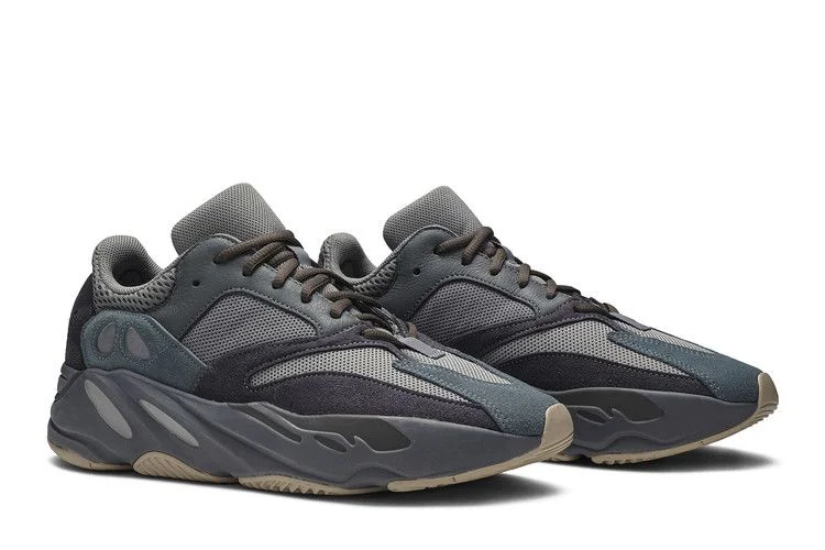 Krossovki-adidas-Yeezy-Boost-700-Teal-Blue-7