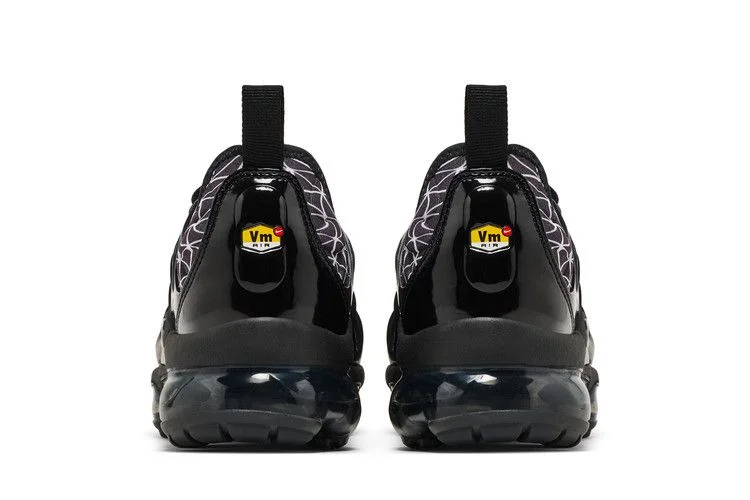 Кроссовки Nike Air VaporMax Plus 'Geometric'