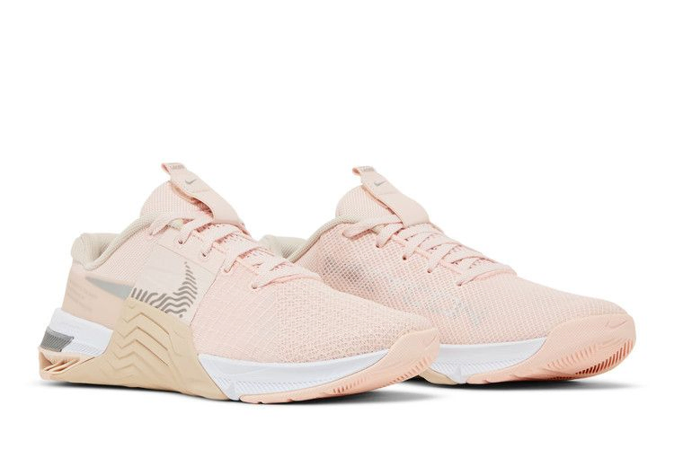 wmns-metcon-8-light-soft-pink-metallic-silver-dz4702-600_07