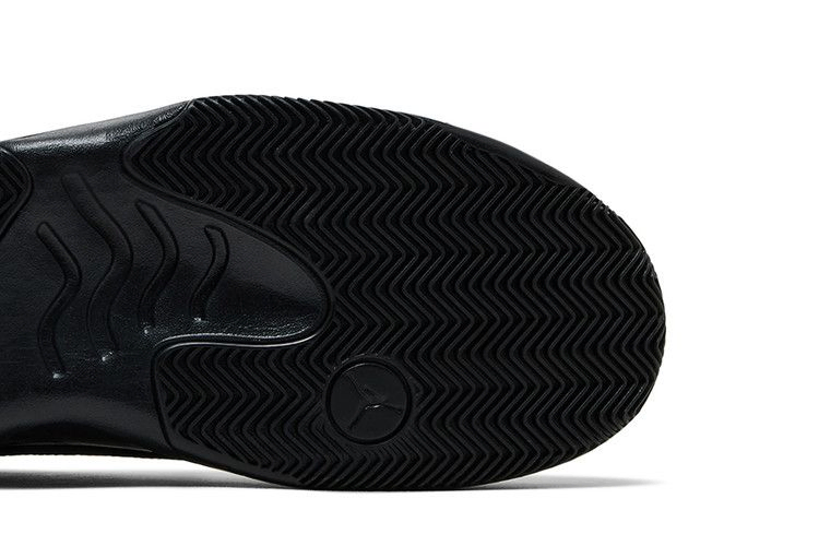jordan-max-aura-2-black-ck6636-002_04
