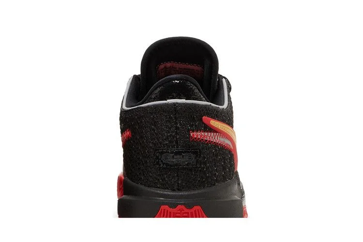 Krossovki-Nike-LeBron-20-GS-Trinity-6