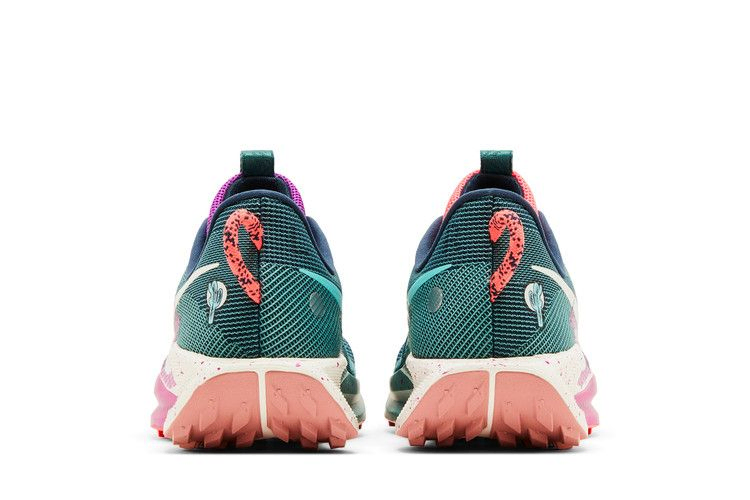 Кроссовки Nike Wmns Pegasus Trail 5 'Vivid Grape Green Frost'