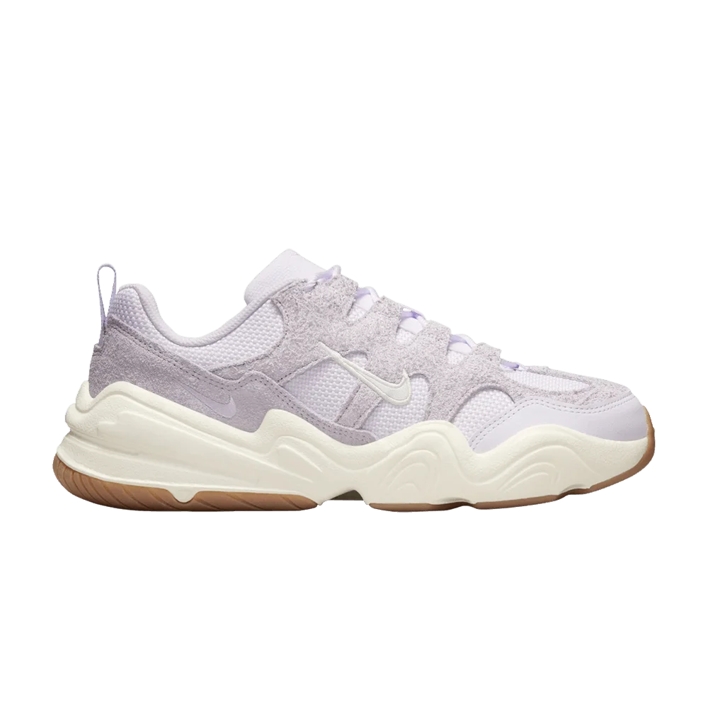 Krossovki-Nike-Wmns-Tech-Hera-Barely-Grape-White