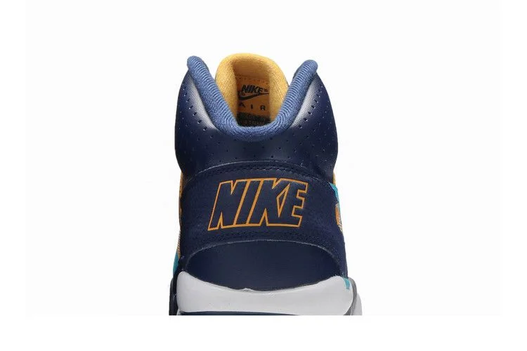 Krossovki-Nike-Air-Trainer-SC-High-Los-Angeles-Rams-6