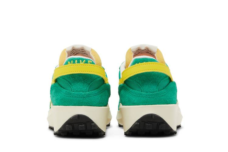 Кроссовки Nike Wmns Waffle Debut Vintage 'Stadium Green Opti Yellow'