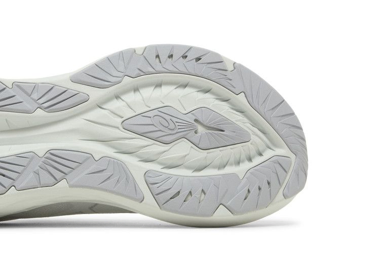 novablast-4-white-pale-mint-1011b693-101_04