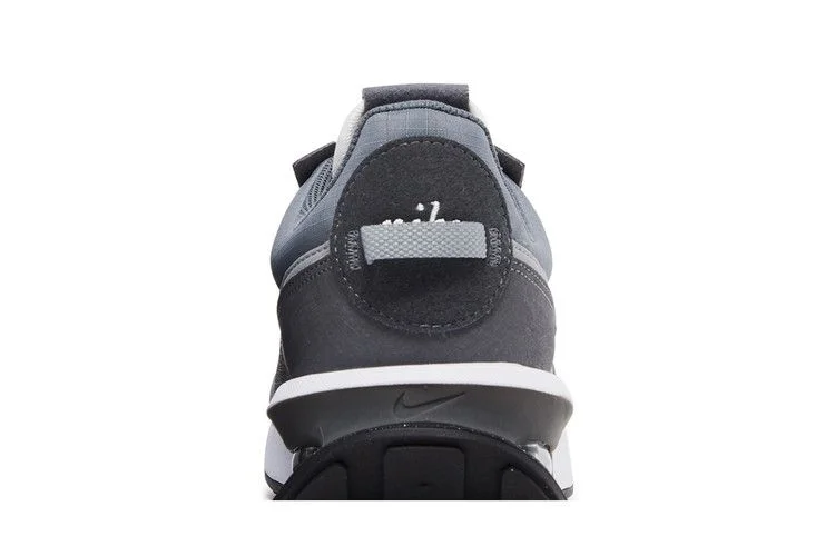 Krossovki-Nike-Air-Max-Pre-Day-Smoke-Grey-6