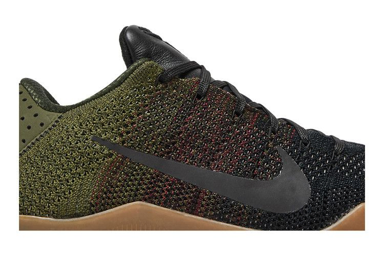 kobe-11-black-horse-824463-063_01