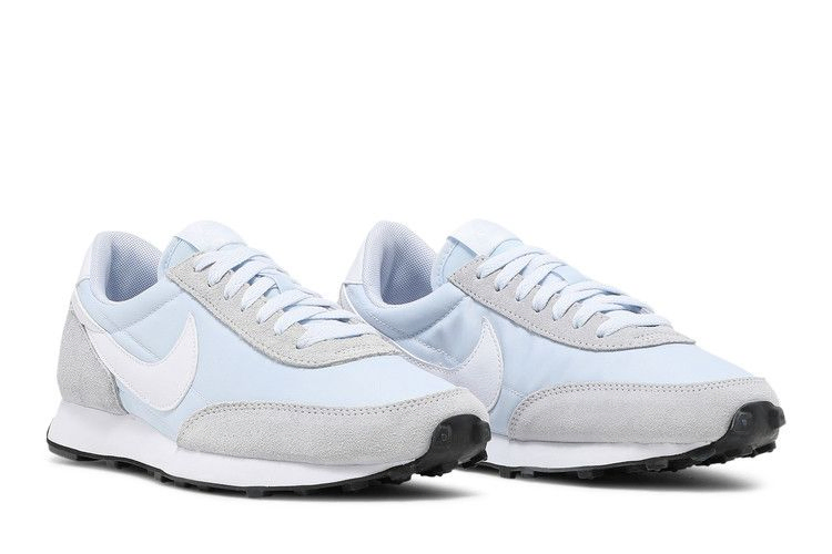 wmns-daybreak-football-grey-ck2351-009_07
