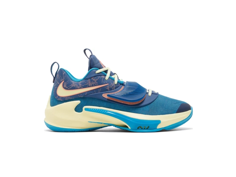 Кроссовки Nike Zoom Freak 3 NRG 'Valentines Day'