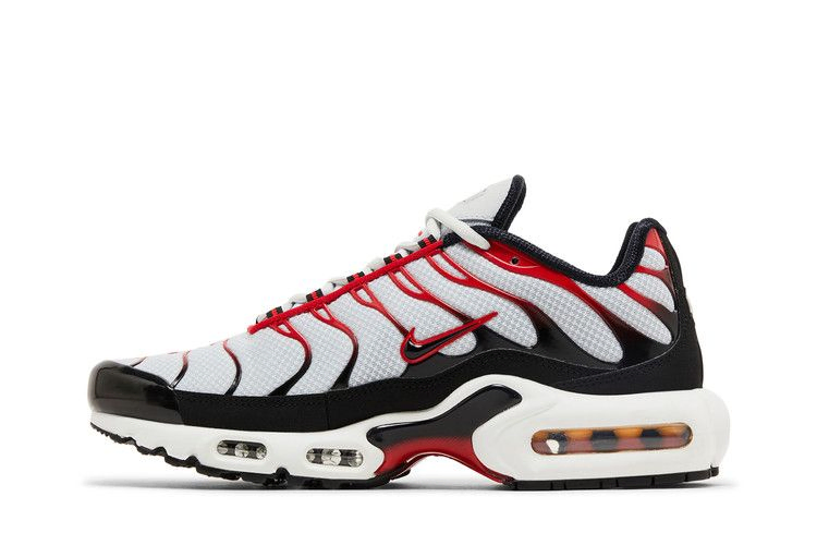 Кроссовки Nike Air Max Plus 'Platinum Black University Red'