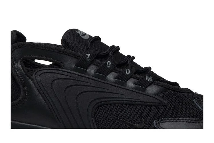 Krossovki-Nike-Zoom-2K-Triple-Black-1
