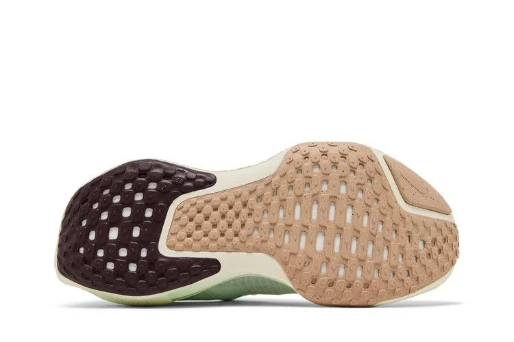 Кроссовки Nike Wmns ZoomX Invincible 3 'Barely Green Violet Mist'