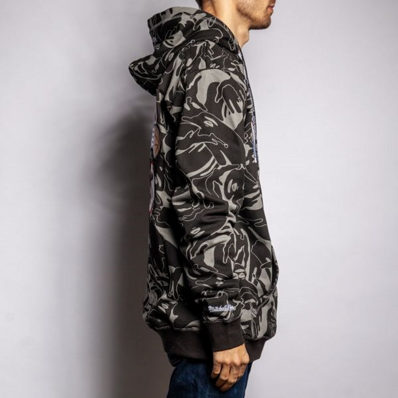 Aape-x-Mitchell-Ness-Philadelphia-76ers-Hoodie-Black-5