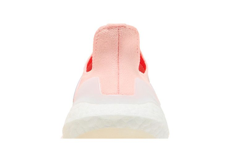 wmns-ultraboost-22-clear-orange-hr1030_06