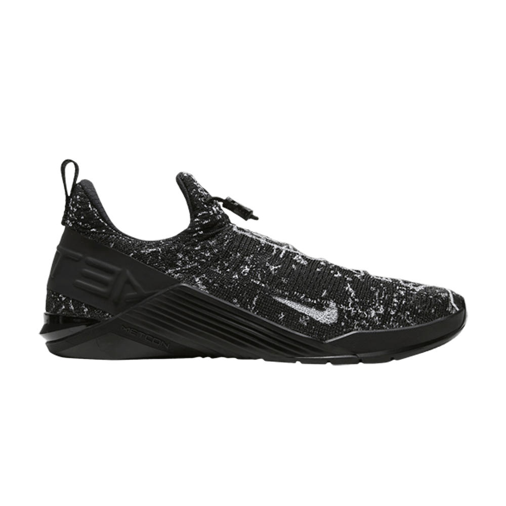 wmns-react-metcon-black-white-bq6046-010