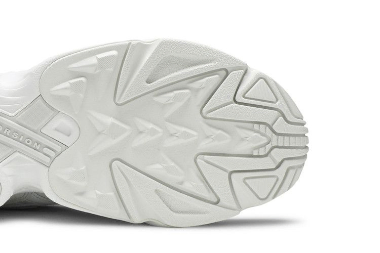 yung-96-chasm-crystal-white-ee7238_04