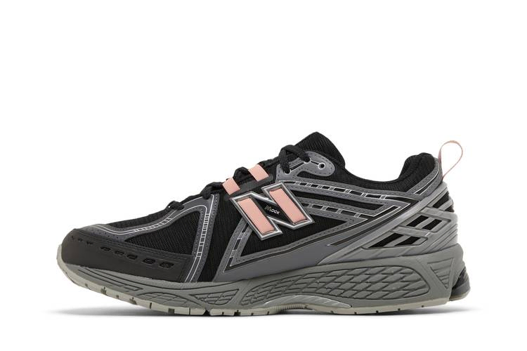 Кроссовки New Balance 1906R 'Black Pink Moon'