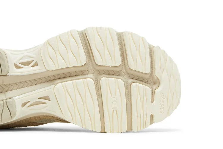 Krossovki-Asics-Wmns-Gel-MC-Plus-Ivory-Putty-4