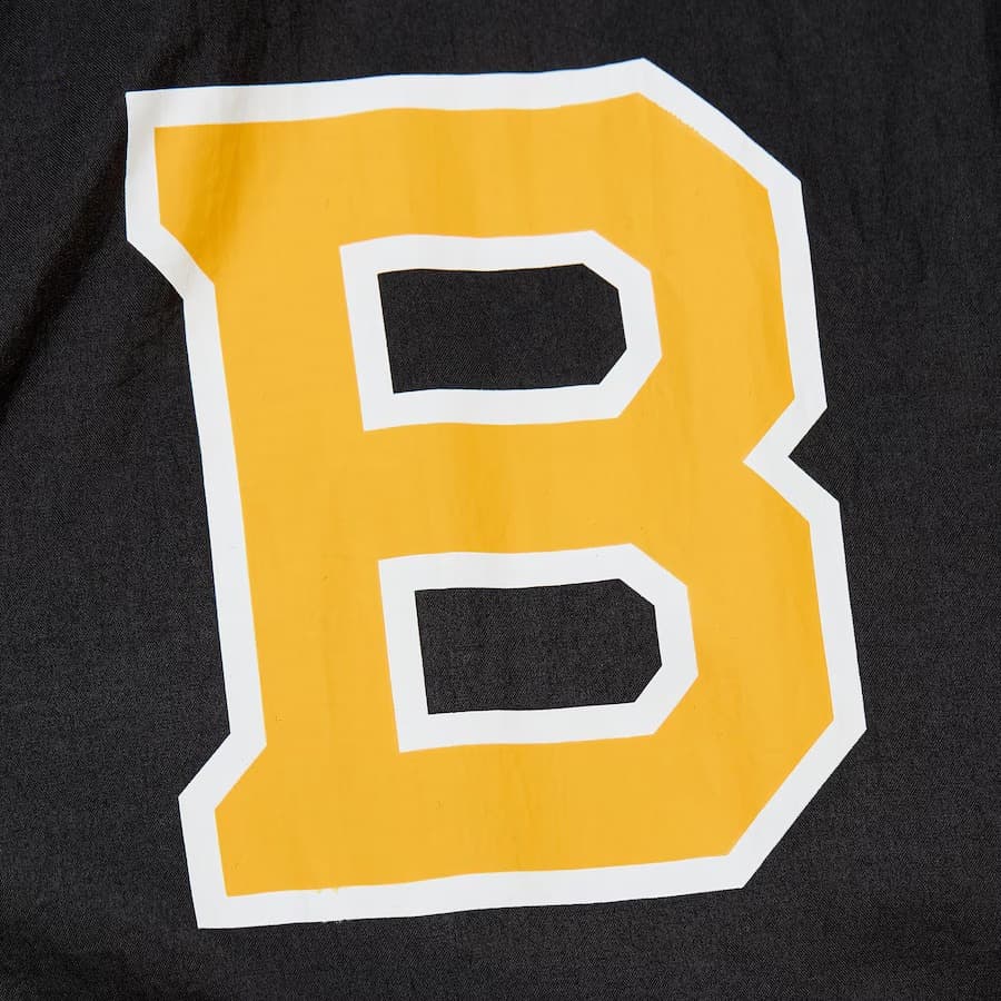 Анорак Mitchell & Ness Black Boston Bruins Team OG 2.0 Anorak Quarter-Zip Hoodie Windbreaker Jacket