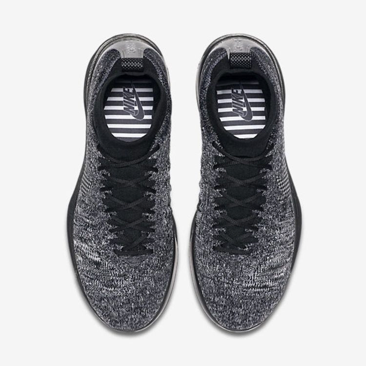 Кроссовки Nike Lunar Magista 2 Flyknit FC 'Black White'