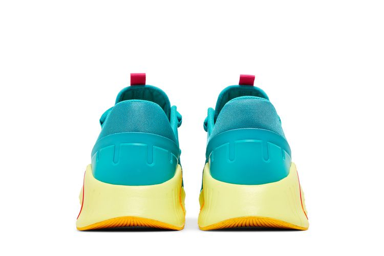 Кроссовки Nike Free Metcon 5 'Dusty Cactus Fierce Pink'