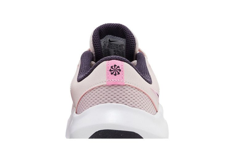 wmns-legend-essential-3-next-nature-barely-rose-dm1119-601_06