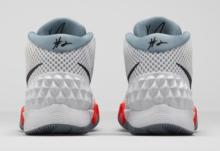 Кроссовки Nike Kyrie 1 'Home'
