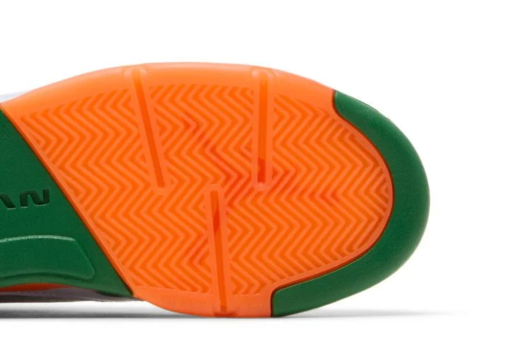Krossovki-Air-Jordan-5-Retro-Low-GS-Hurricanes-4