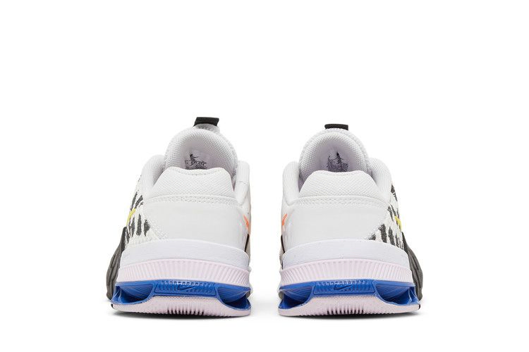wmns-metcon-7-polka-white-yellow-strike-dj4312-074_05
