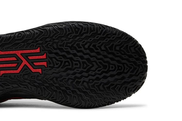Кроссовки Nike Kyrie 7 GS 'Bred'