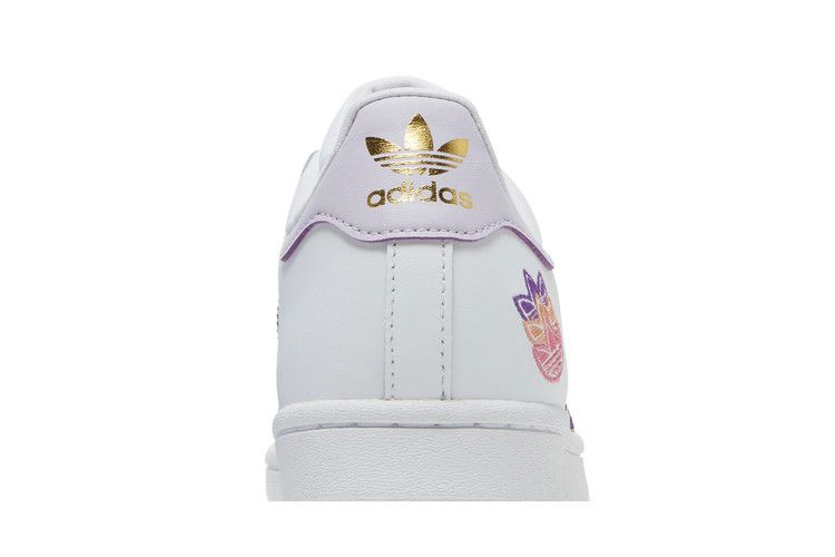 wmns-superstar-white-purple-tint-gz8143_06