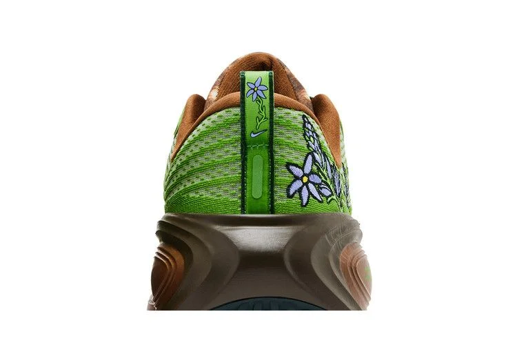 Krossovki-Nike-Wmns-Vomero-Plus-Doernbecher-2026-6