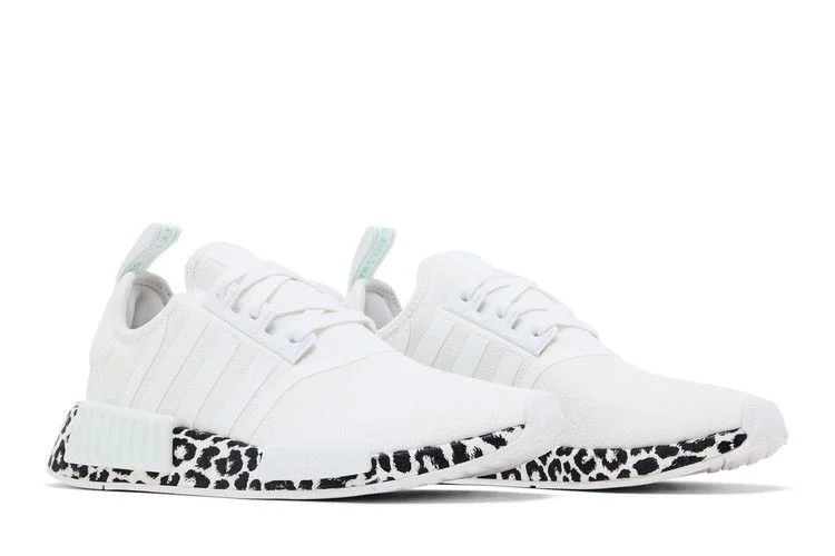 Krossovki-adidas-Wmns-NMD_R1-Leopard-White-7