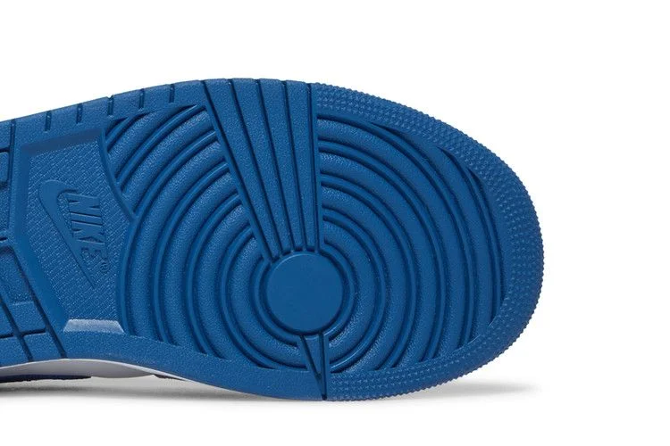 Кроссовки Air Jordan 1 Mid 'Cement True Blue'