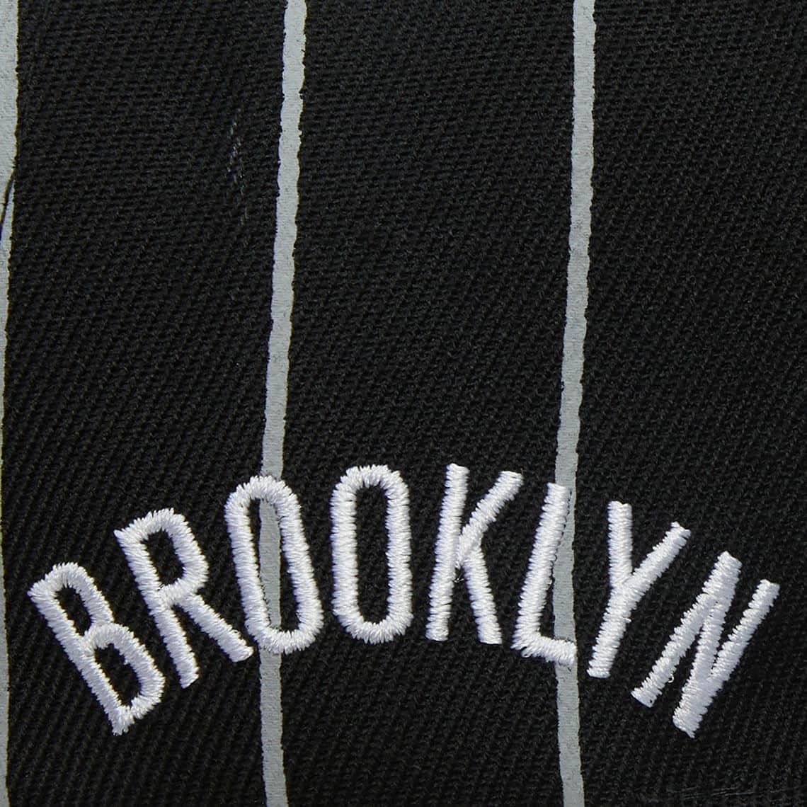 Mitchell-Ness-Team-Pin-Snapback-Brooklyn-Nets-Hat-2