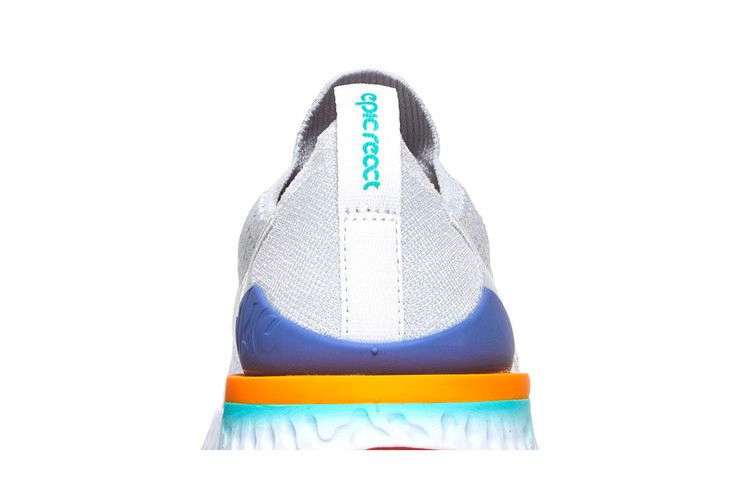 Кроссовки Nike Wmns Epic React Flyknit 2 'Dream It, Do it'