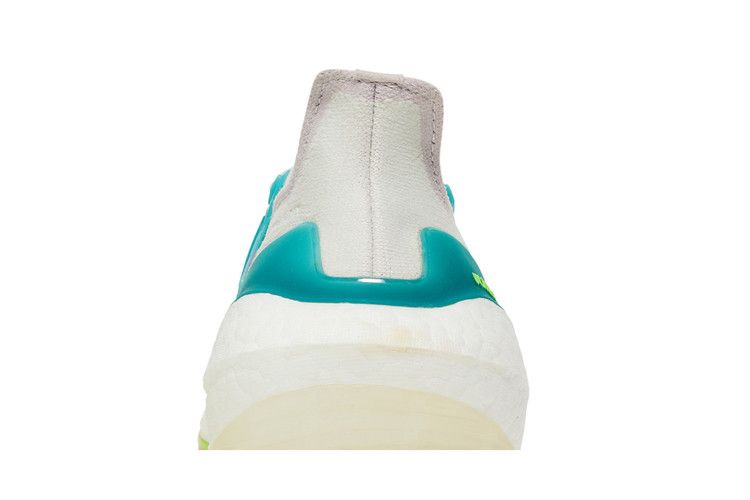 Кроссовки Adidas Wmns UltraBoost 21 'White Tint Rose Tone'