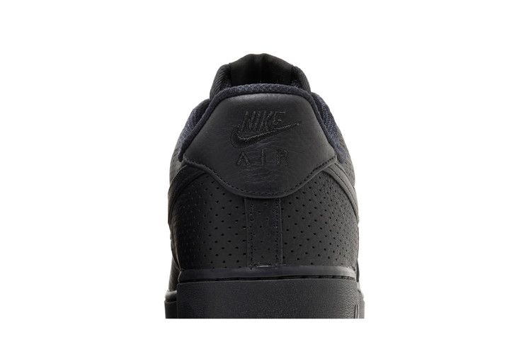 air-force-1-perforated-black-hf8189-001_06