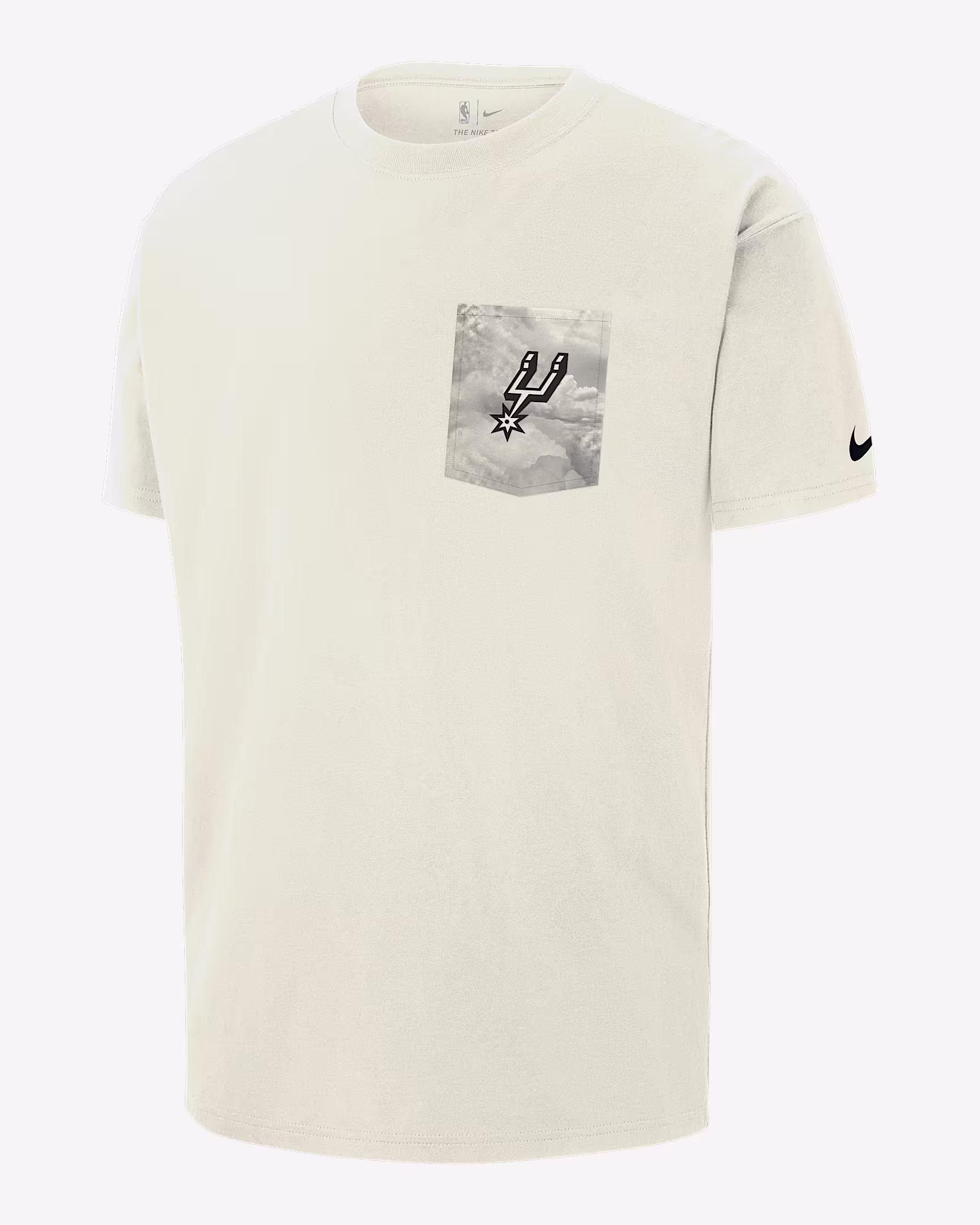Nike-NBA-San-Antonio-Spurs-Courtside-Sail-1728x2160