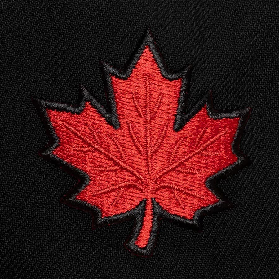 Бейсболка Mitchell & Ness Black Canada 2025 4 Nations Face-Off Snapback Hat