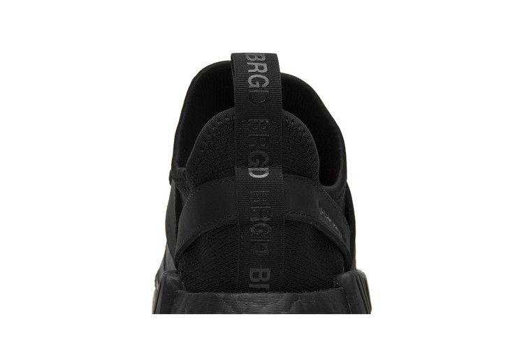 neighborhood-x-nmd_r1-primeknit-triple-black_06