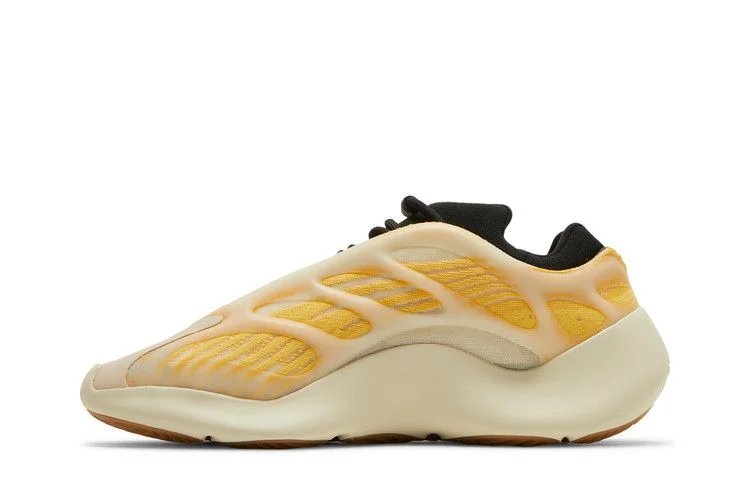 Кроссовки adidas Yeezy 700 V3 'Mono Safflower'