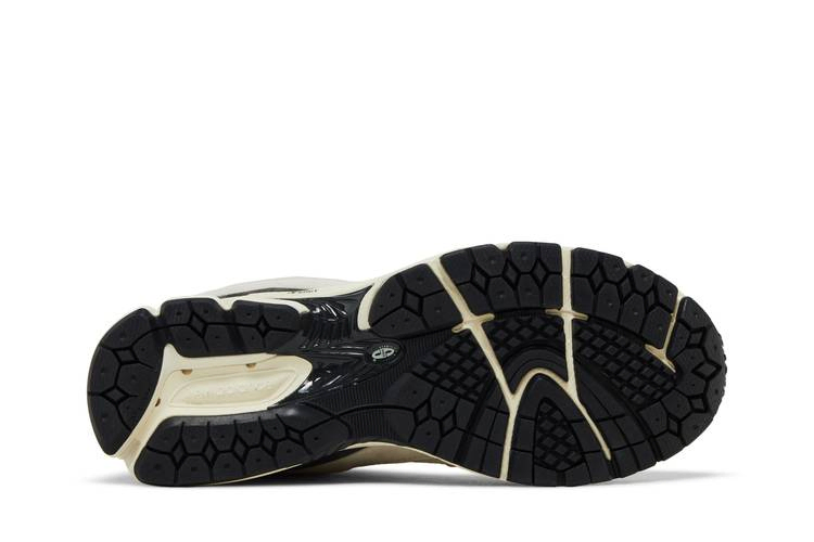 Кроссовки Shoe Palace x New Balance 2002R 'Lands End'