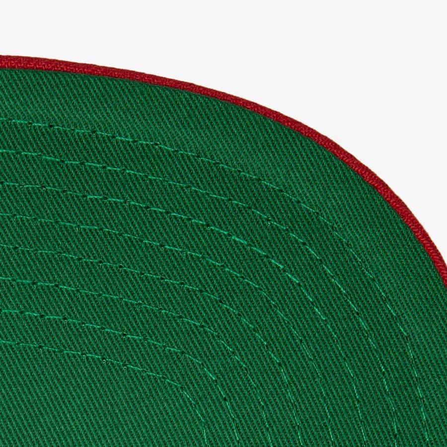 Бейсболка Mitchell & Ness Red Chicago Blackhawks Retro Snapback Hat